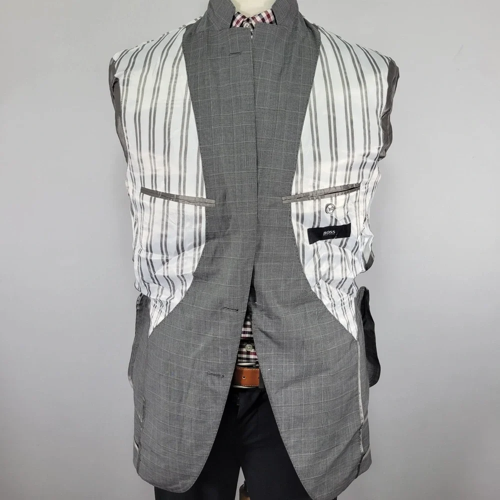 Hugo‎ Boss Men's Sport Coat Blazer Two Button Gray Glen Plaid Wool Size 42L